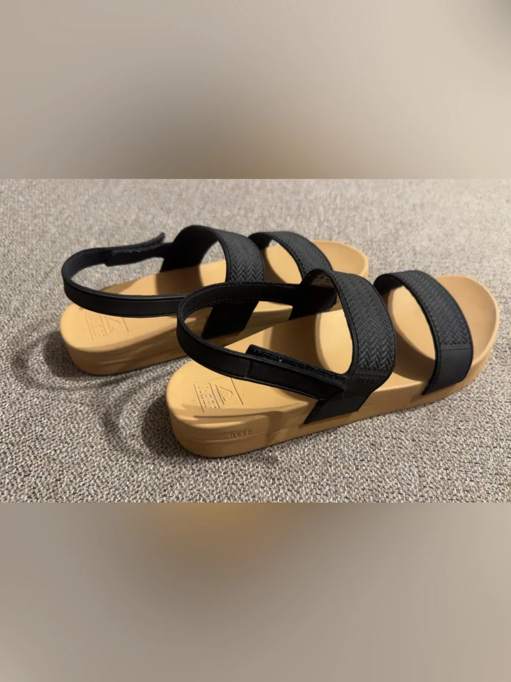 Reef youth sandals